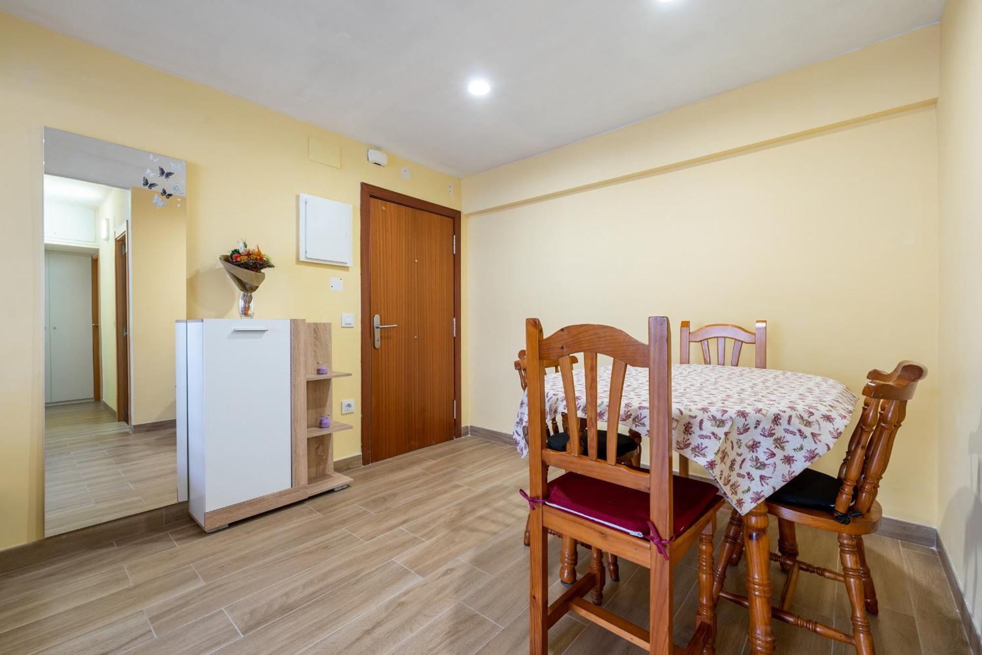 Hauzify I Apartament Van Gogh ซาลอว์ ภายนอก รูปภาพ